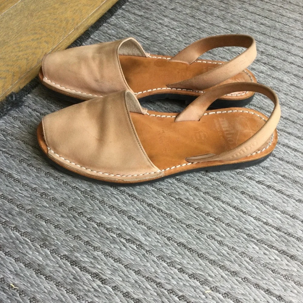 Mibo Avarca Blush Suede Sandals